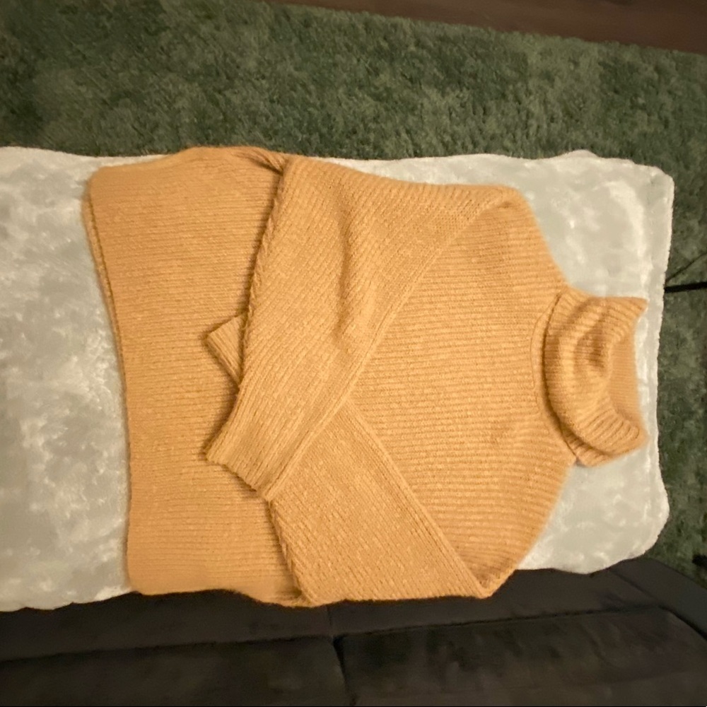 Zara sweater with slits size L